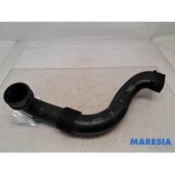 Renault - Clio - Air intake hose
