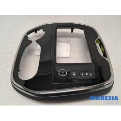 Renault - Captur - Radio omlijsting