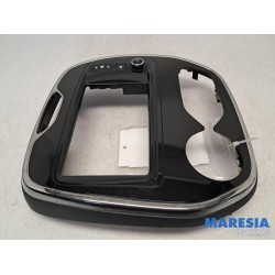 Renault - Captur - Radio omlijsting