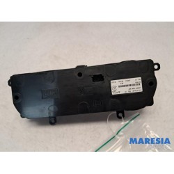 Renault - Captur - Heater control panel