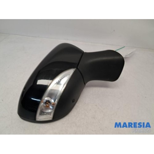 Renault - Captur - Wing mirror, right