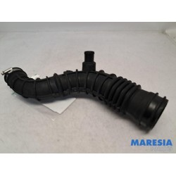 Renault - Clio - Air intake hose