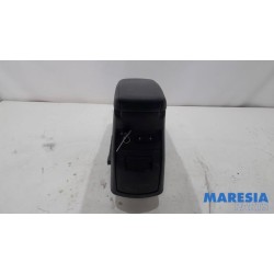 Renault - Scenic - Middle console