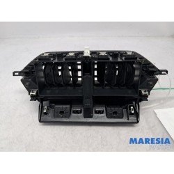 Peugeot - 208 - Heater control panel