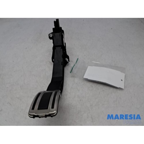 Peugeot - 208 - Accelerator pedal