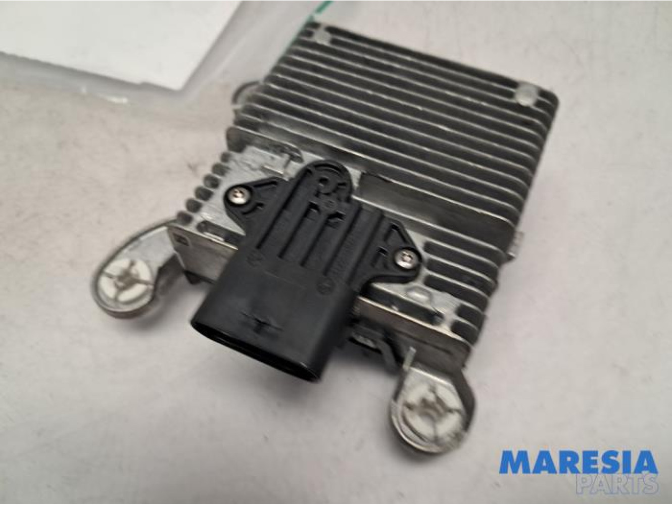 Peugeot - 208 - Radar sensor