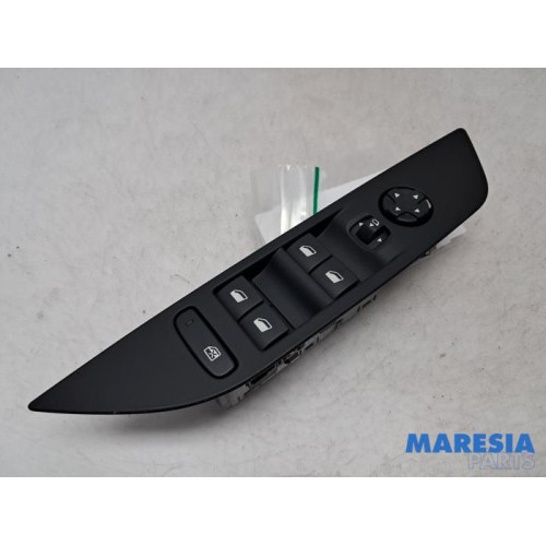 Peugeot - 208 - Multi-functional window switch