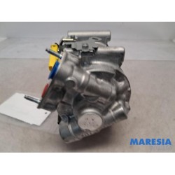 Peugeot - 208 - Air conditioning pump