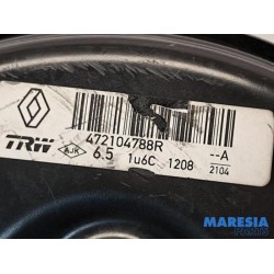 Renault - Clio - Brake servo