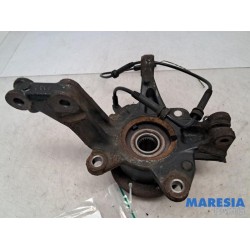 Renault - Clio - Knuckle, front right