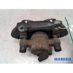 Renault - Clio - Front brake calliper, left