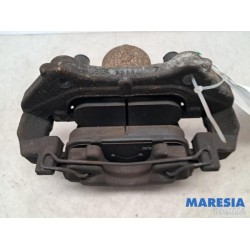 Renault - Clio - Front brake calliper, right