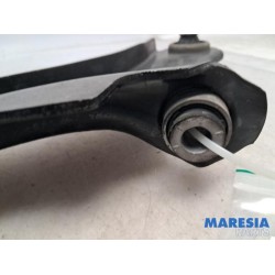 Renault - Clio - Front lower wishbone, right