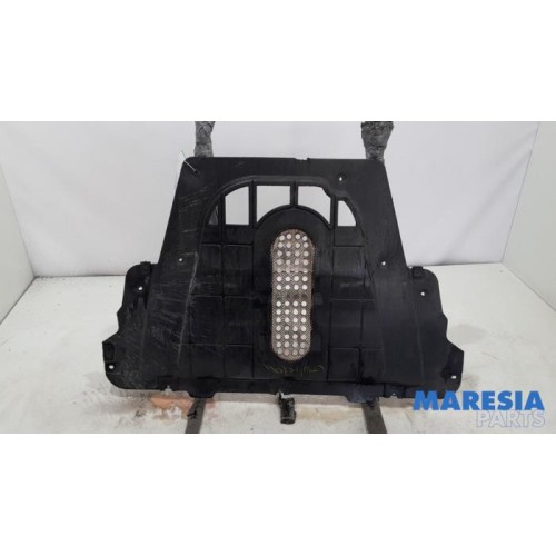 Alfa Romeo - Giulietta - Motor Beschermplaat