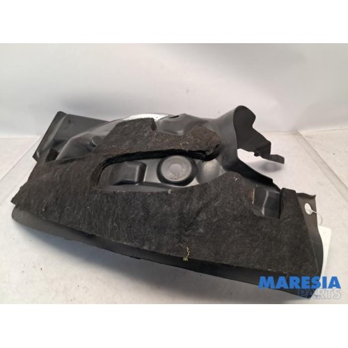 Renault - Clio - Wheel arch liner