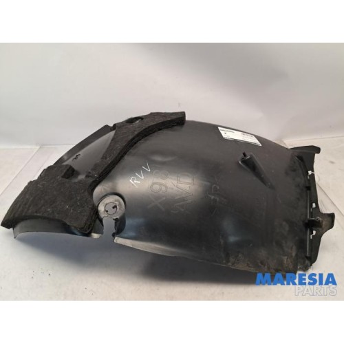 Renault - Clio - Wheel arch liner