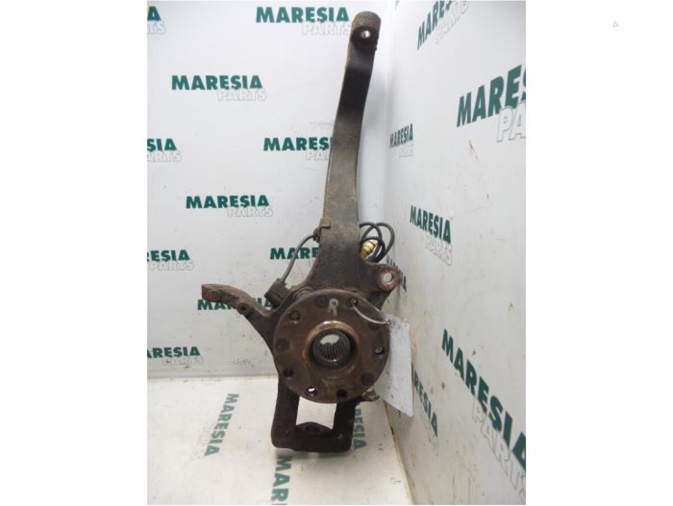 Alfa Romeo - 166 - Knuckle, front right