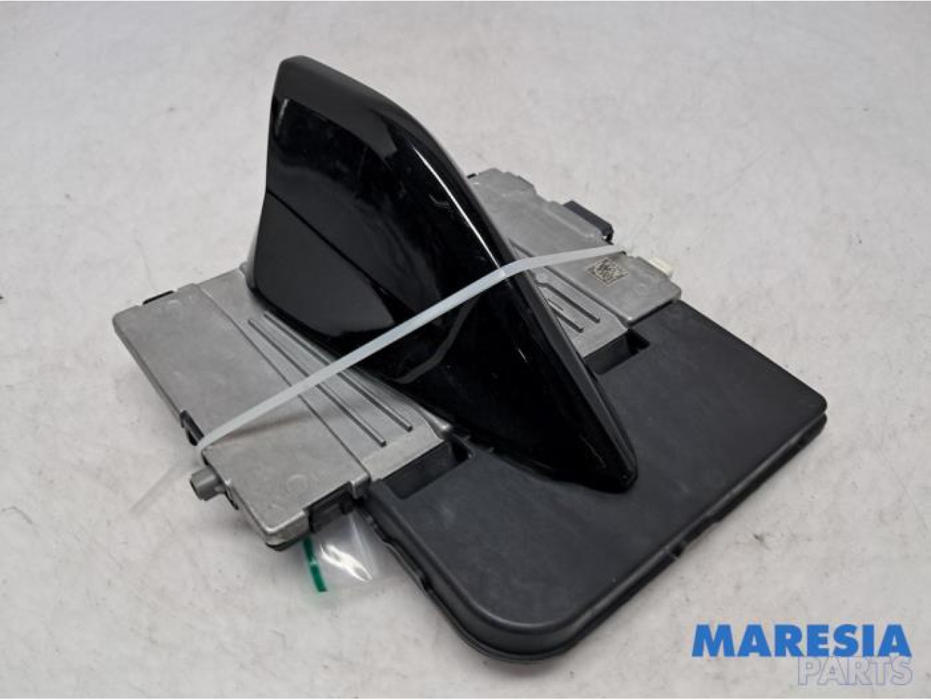 Peugeot - 208 - Antenna