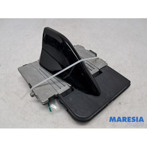Peugeot - 208 - Antenne