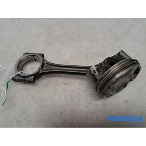 Peugeot - 208 - Connecting rod