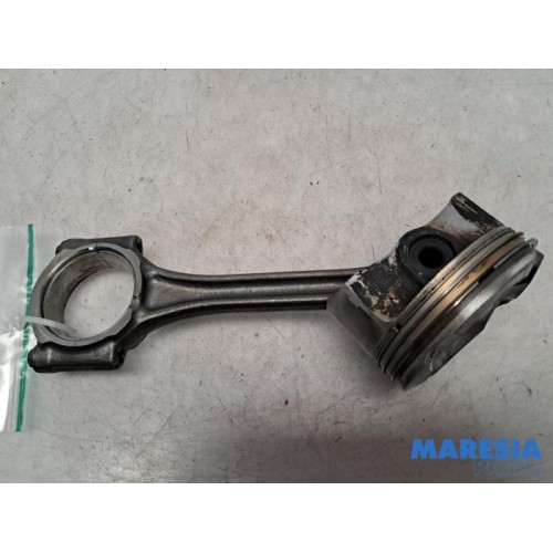 Peugeot - 208 - Connecting rod