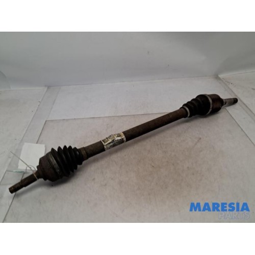 Peugeot - 207 - Front drive shaft, right