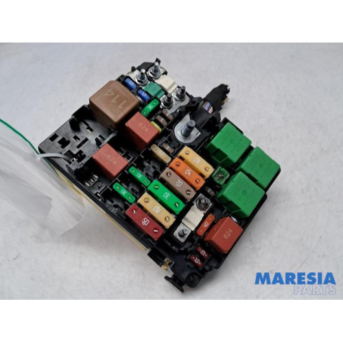 Peugeot - 208 - Fuse box