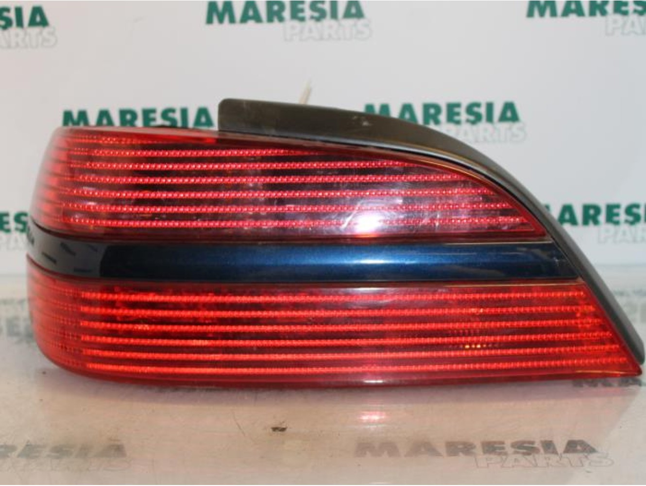 Peugeot - 406 - Achterlicht links