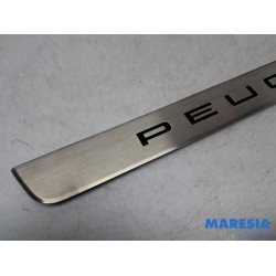 Peugeot - 208 - Afdeklijst dorpel links