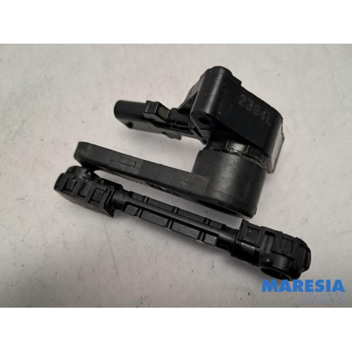Peugeot - 208 - Xenon height adjustment