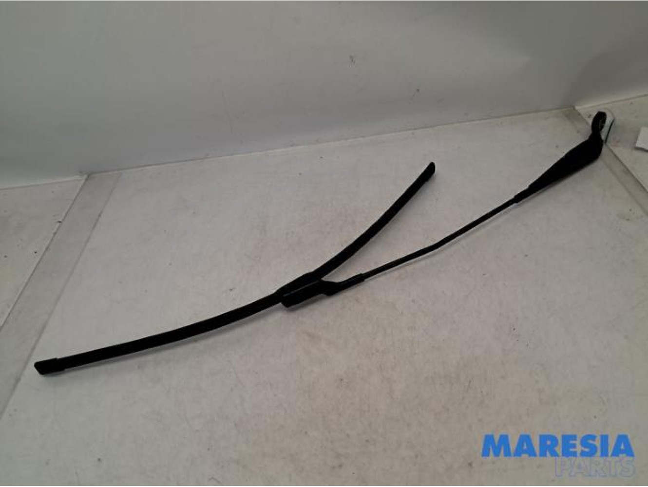 Peugeot - Partner - Front wiper arm