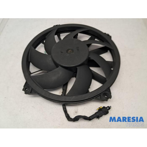 Peugeot - Partner - Fan motor
