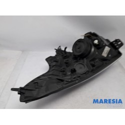 Opel - Vivaro - Headlight, right