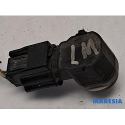 Opel - Vivaro - PDC Sensor