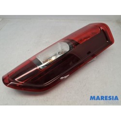 Opel - Vivaro - Achterlicht links
