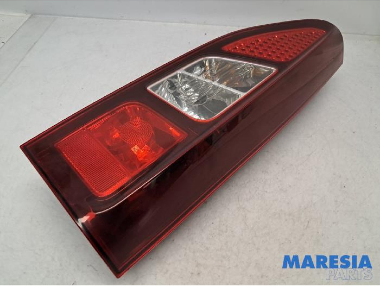 Peugeot - Partner - Taillight, right