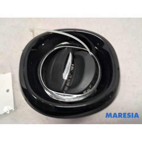 Opel - Vivaro - Dashboard vent