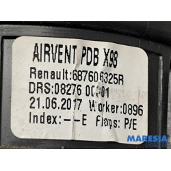 Opel - Vivaro - Dashboard vent