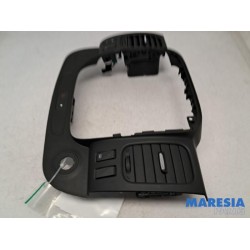 Opel - Vivaro - Dashboard vent