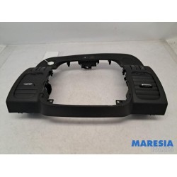 Opel - Vivaro - Dashboard vent