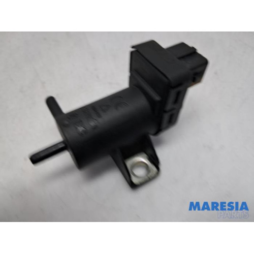 Opel - Vivaro - Turbo pressure regulator