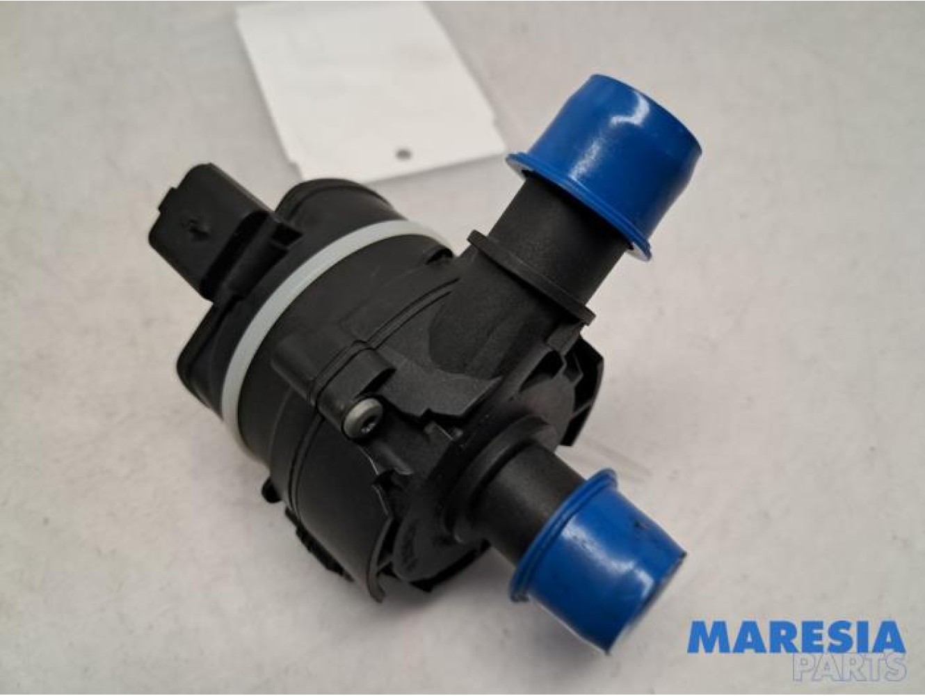 Opel - Vivaro - Additional water pump