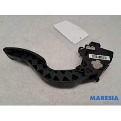 Opel - Vivaro - Accelerator pedal