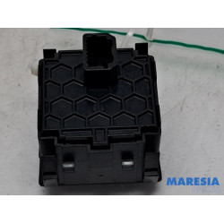 Opel - Vivaro - AIH headlight switch