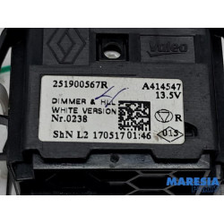 Opel - Vivaro - AIH headlight switch