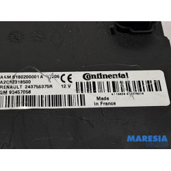 Opel - Vivaro - Central door locking module