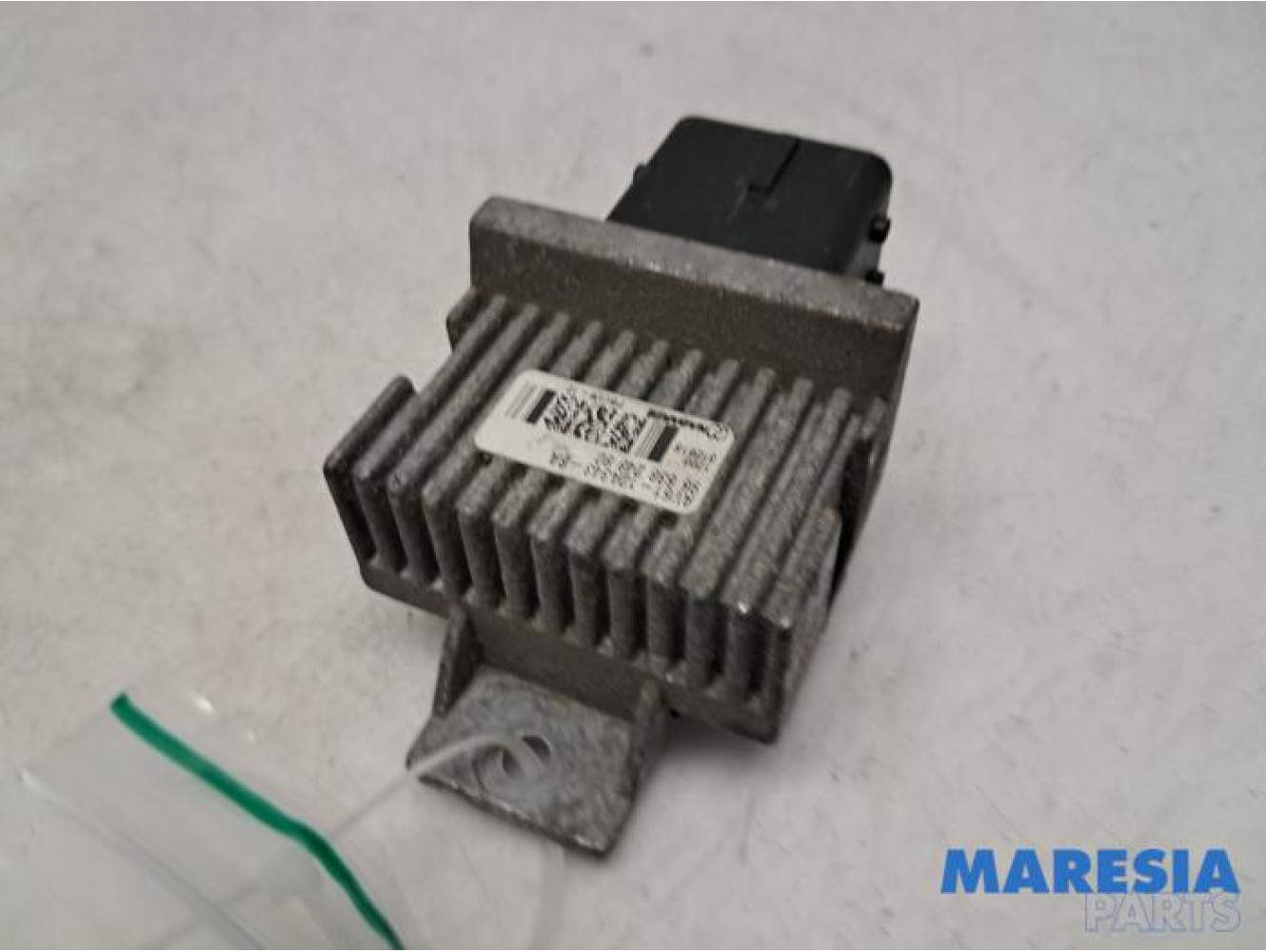 Peugeot - Partner - Glow plug relay