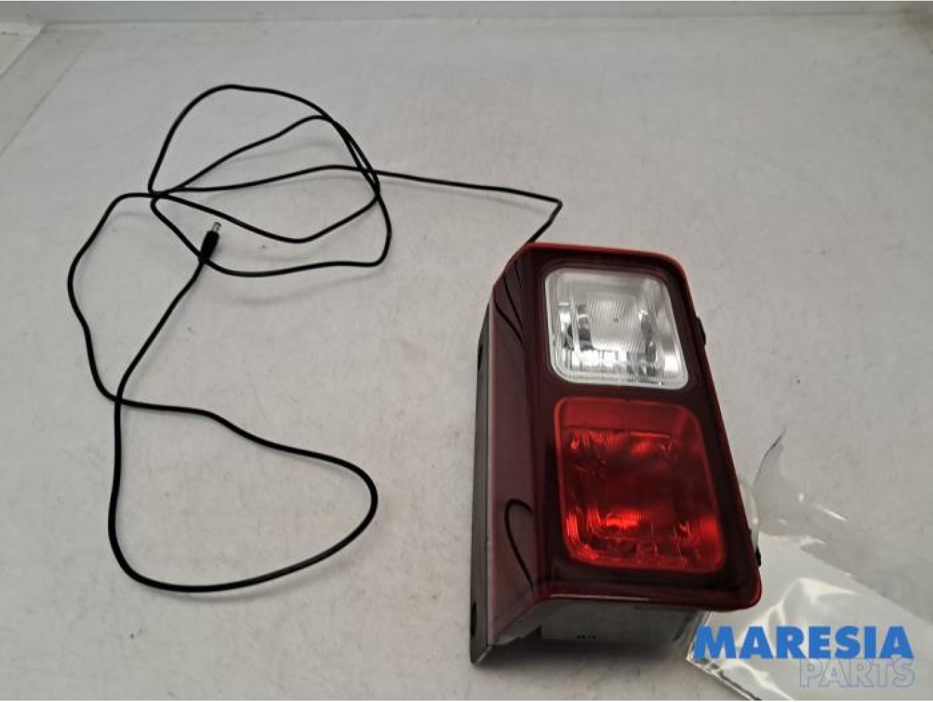 Opel - Vivaro - Reversing light, left