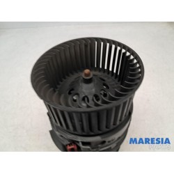 Opel - Vivaro - Heating and ventilation fan motor