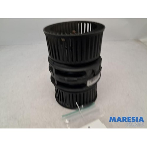 Opel - Vivaro - Heating and ventilation fan motor